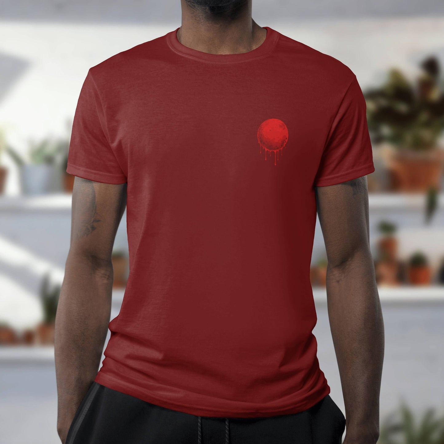 Camiseta Estilo Japonés con Sol Rojo y Geisha